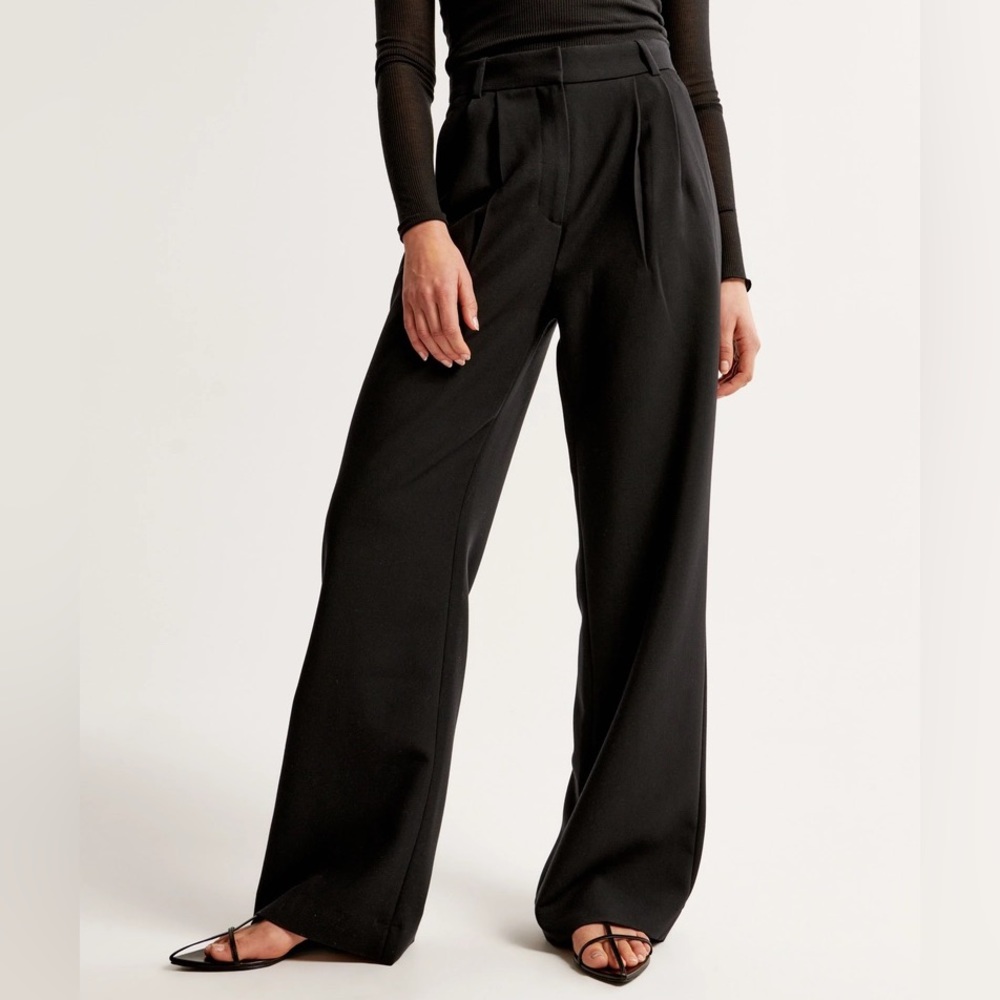 Abercrombie & Fitch Sloane Tailored Wide Leg Pant
